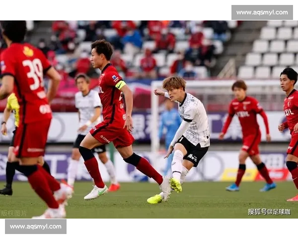 鹿岛鹿角主场迎战札幌冈萨多争夺联赛关键三分前瞻焦点对决形势解析